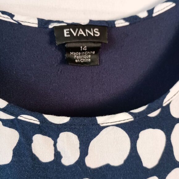 Evans Avenue Plus Size 14 Blue Mixed Media Back Border Top White Dots Flowy - Picture 4 of 6